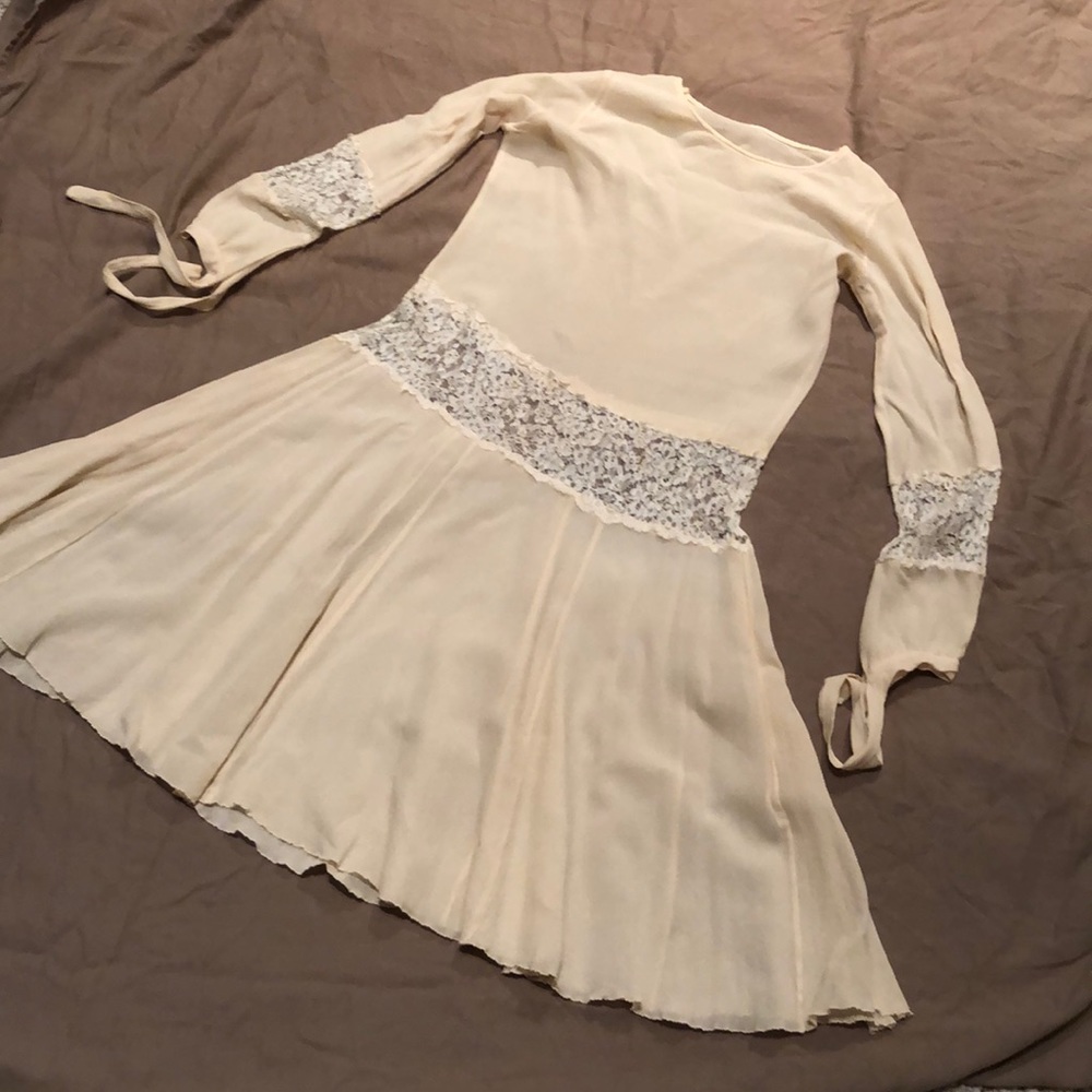 ❤️👗Stunning Vintage under dress. 👗❤️